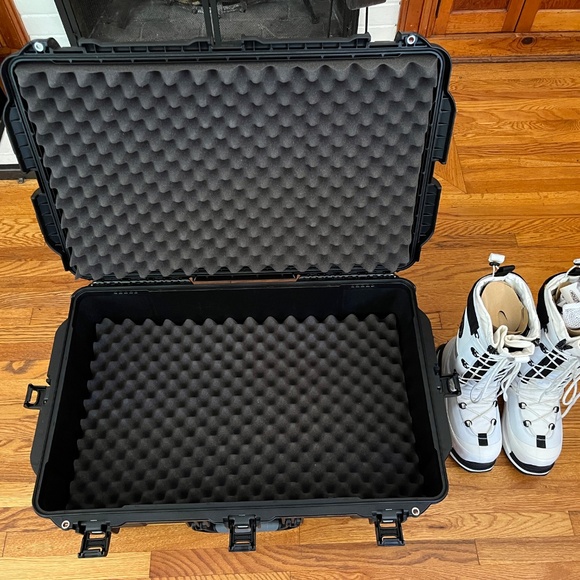 CANADA GOOSE SNOW MANTRA BOOTS - Picture 5 of 16